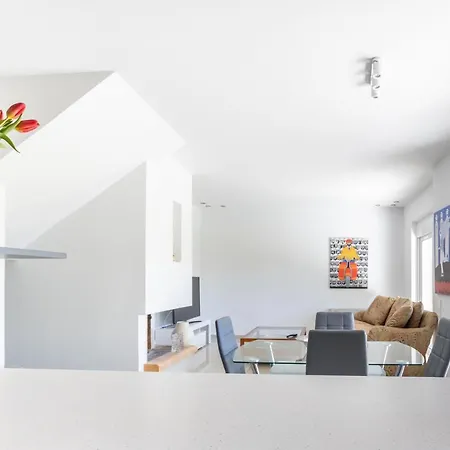 Athenian Riviera Maisonette, Varkiza, 7Min Walk From Beach Park Vari  Exterior photo