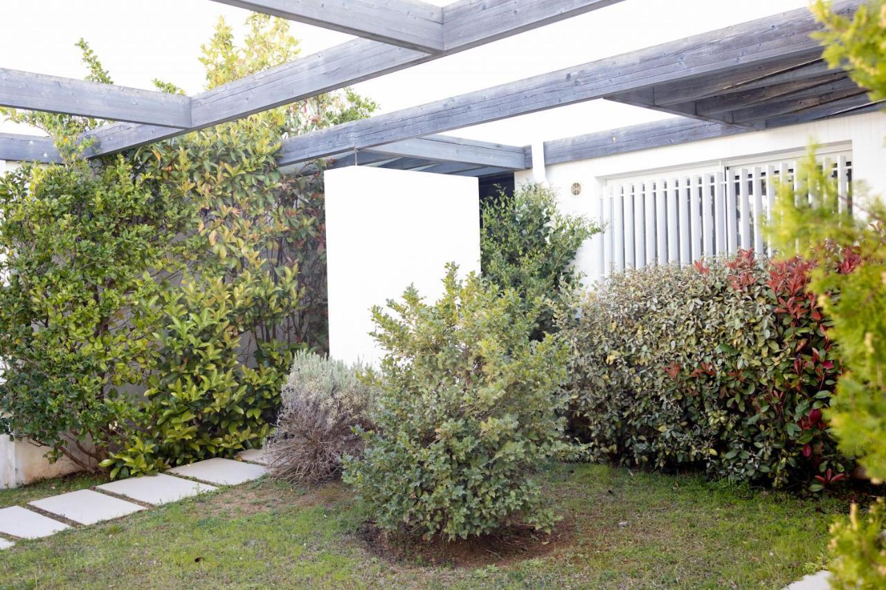 Athenian Riviera Maisonette, Varkiza, 7min Walk From Park Holiday home