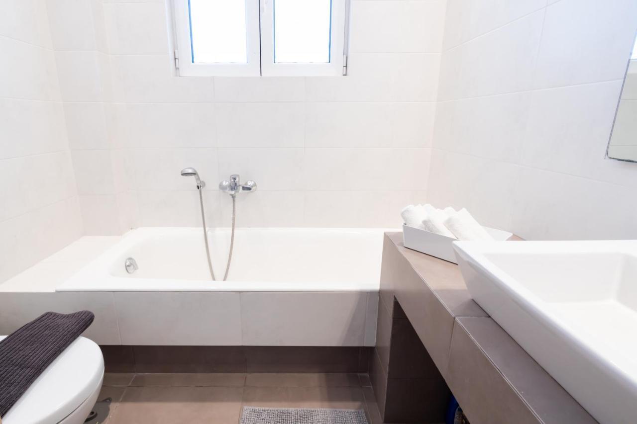 Holiday home Athenian Riviera Maisonette, Varkiza, 7min Walk From Park